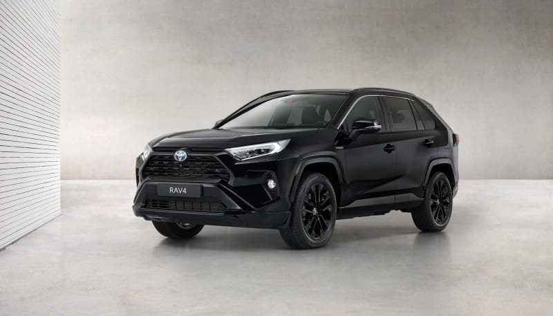 Toyota Corolla Hybrid y el Toyota RAV4 Hybrid, que han capturado importantes cuotas de mercado en diversas regiones del mundo | EUROPACOCHE