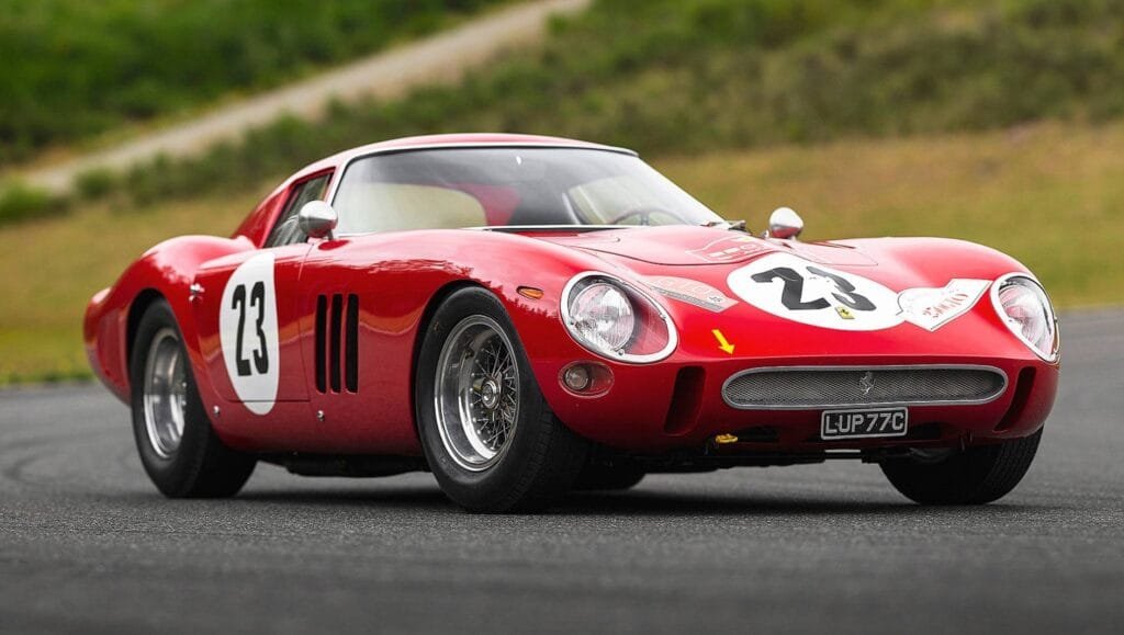 El Ferrari 250 GTO fue diseñado por el ingeniero Giotto Bizzarrini y el diseñador Sergio Scaglietti, p