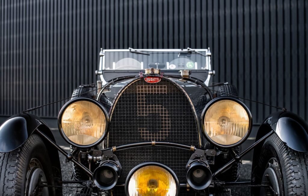 Un verdadero clásico según VALLTRO el Bugatti Type 50S y su homenaje el Chiron Super Sport "Hommage T50S" | EUROPA COCHE