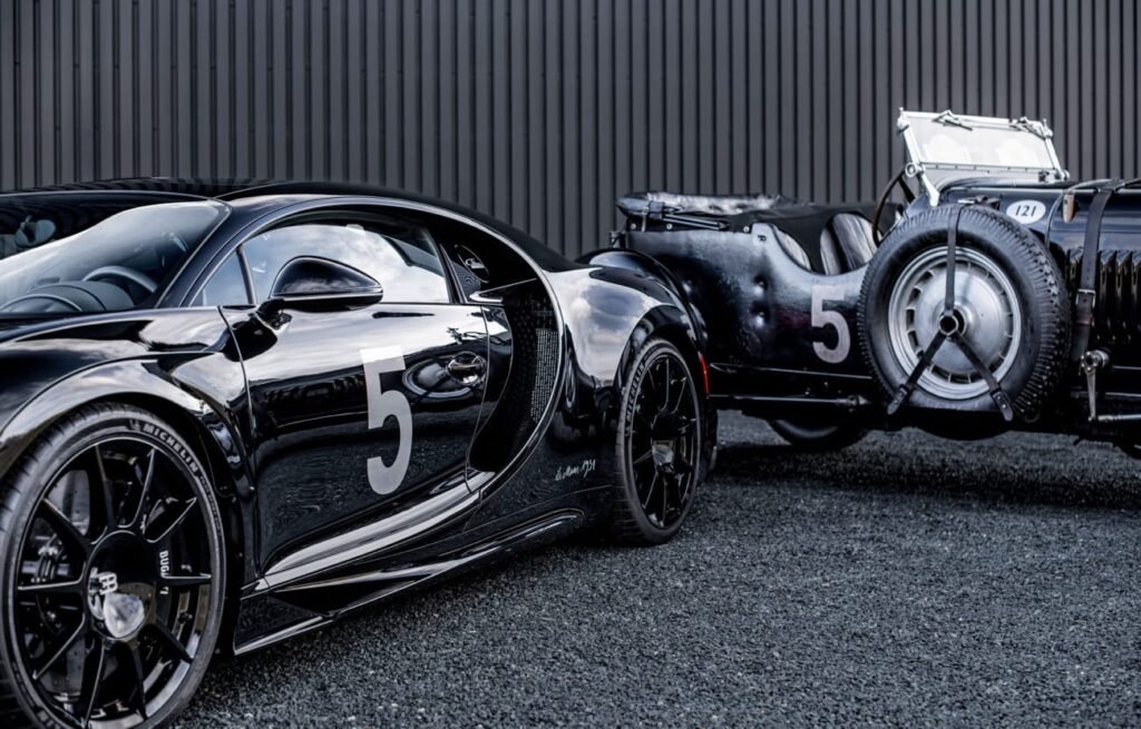 Bugatti Chiron Súper Sport Hommage T50S y Bugatti Type 50S | EUROPA COCHE