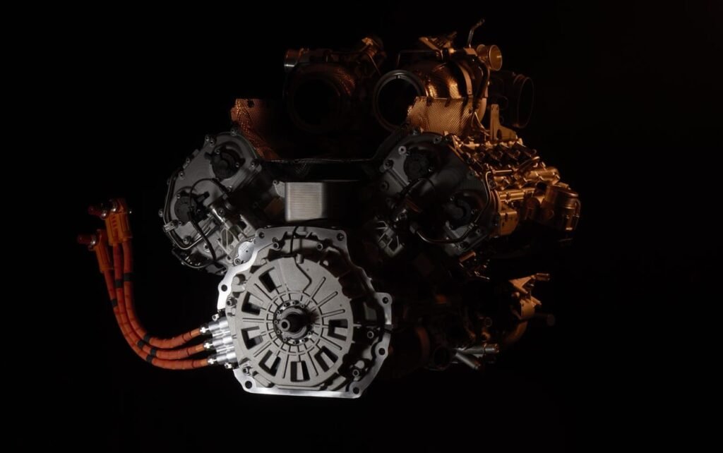 Descubre el Lamborghini 634, sucesor del Huracán, con motor V8 híbrido, tres motores eléctricos y 900 CV de potencia. Revoluciona la conducción de alto rendimiento.