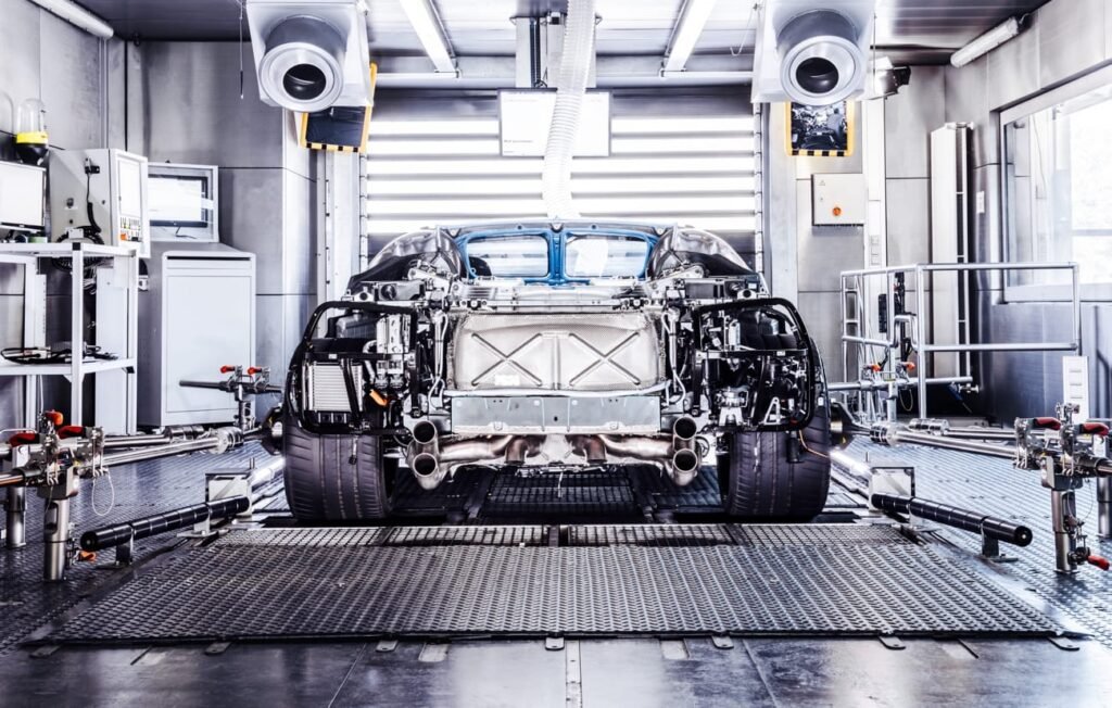 Chasis del Ensamblaje Motor W16 de 8.0 litros de Bugatti de 1500 CV | EUROPA