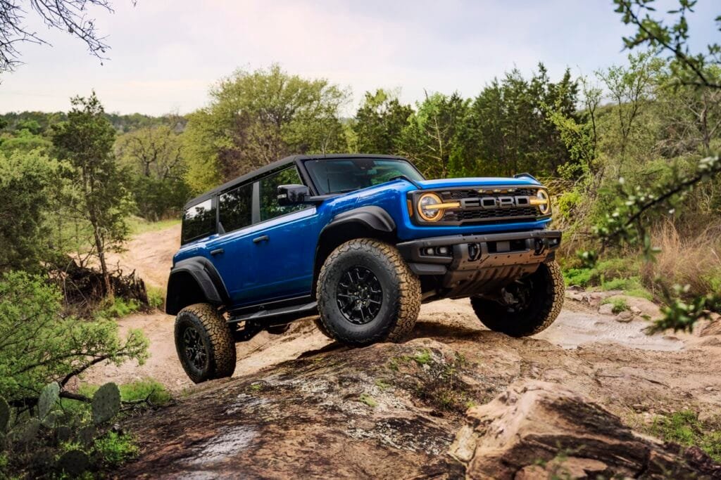 Presentación del Paquete de Apariencia Negra del Ford Bronco Raptor 2024.
