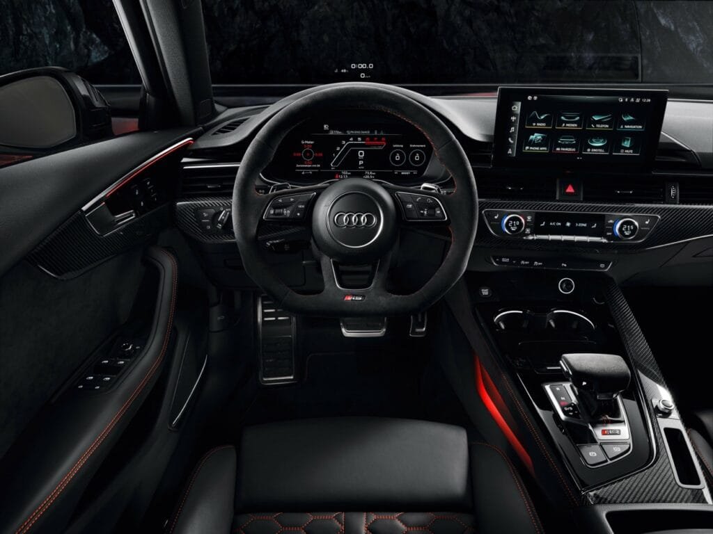 Volante, interior y habitáculo Audi RS 4 Avant | EUROPACOCHE