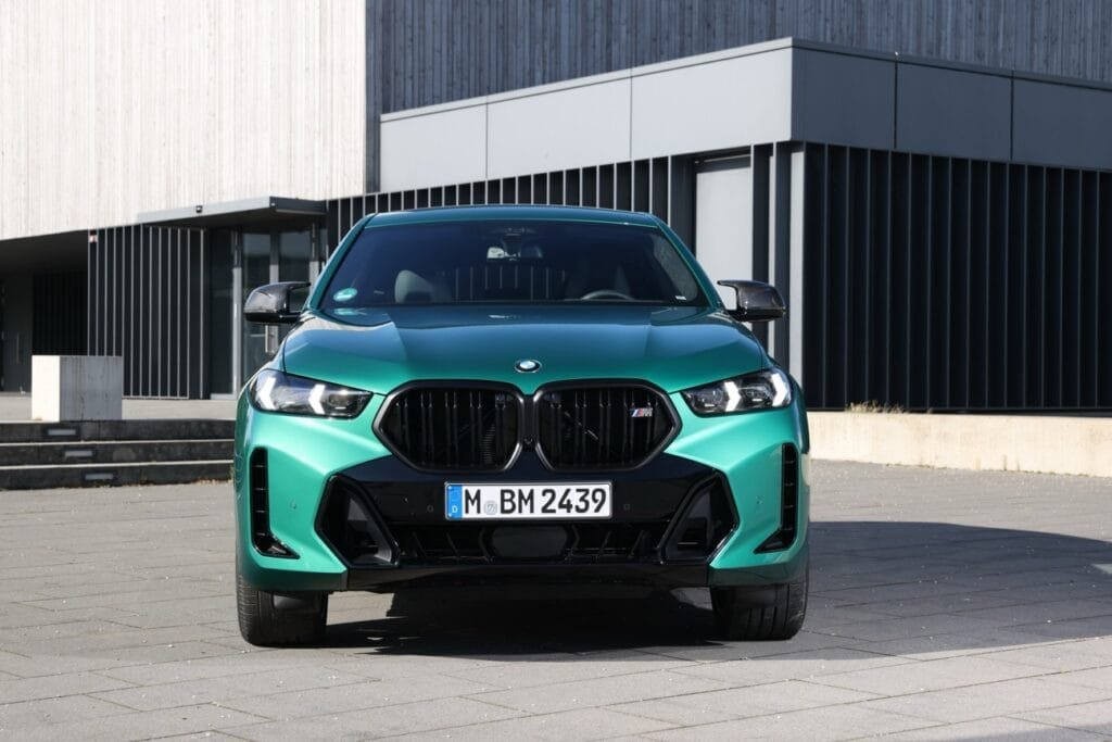 El diseño exterior de la BMW X6 es una mezcla de elegancia y deportividad. | EUROPACOCHE
