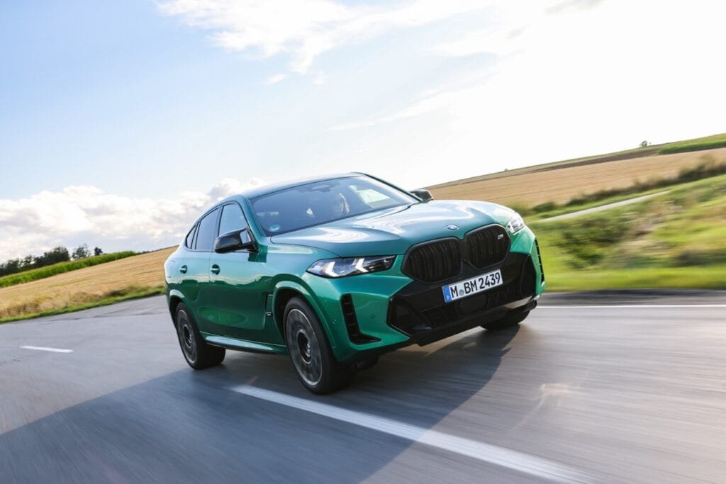El BMW X6 xDrive30d M Sport, con motor diésel y transmisión automática, tiene un precio inicial de 99.300 €. | EUROPACOCHE