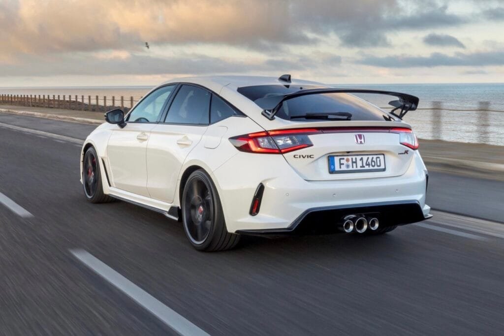 White Honda Civic Type R 2022 | EUROPACOCHE