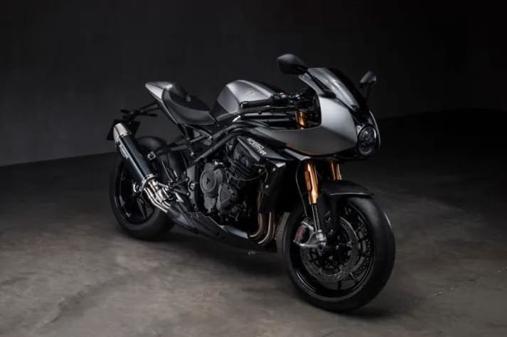 Precio y lanzamiento Triumph Speed Triple 1200 RR Breitling Limited Edition | EUROPACOCHE