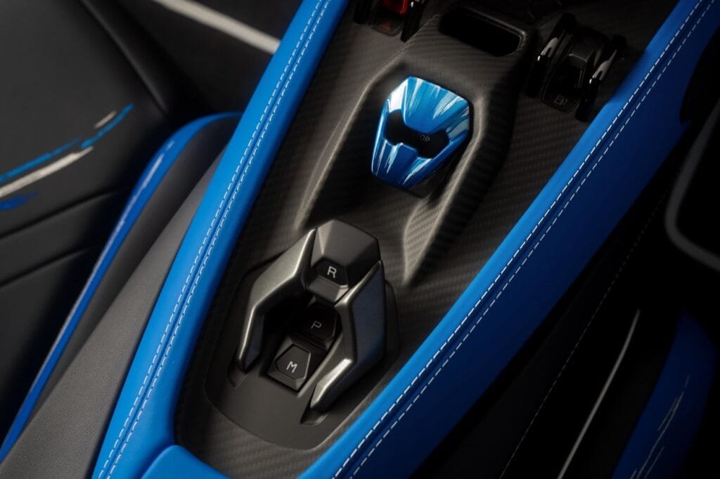 Power Lamborghini Revuelto Opera Unica 2024 | EUROPACOCHE