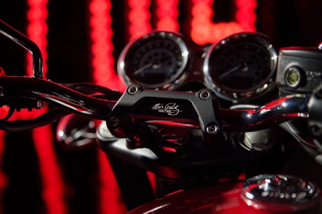 Instrumentos Triumph Bonneville T120 Elvis Presley Edición Limitada | EUROPACOCHE