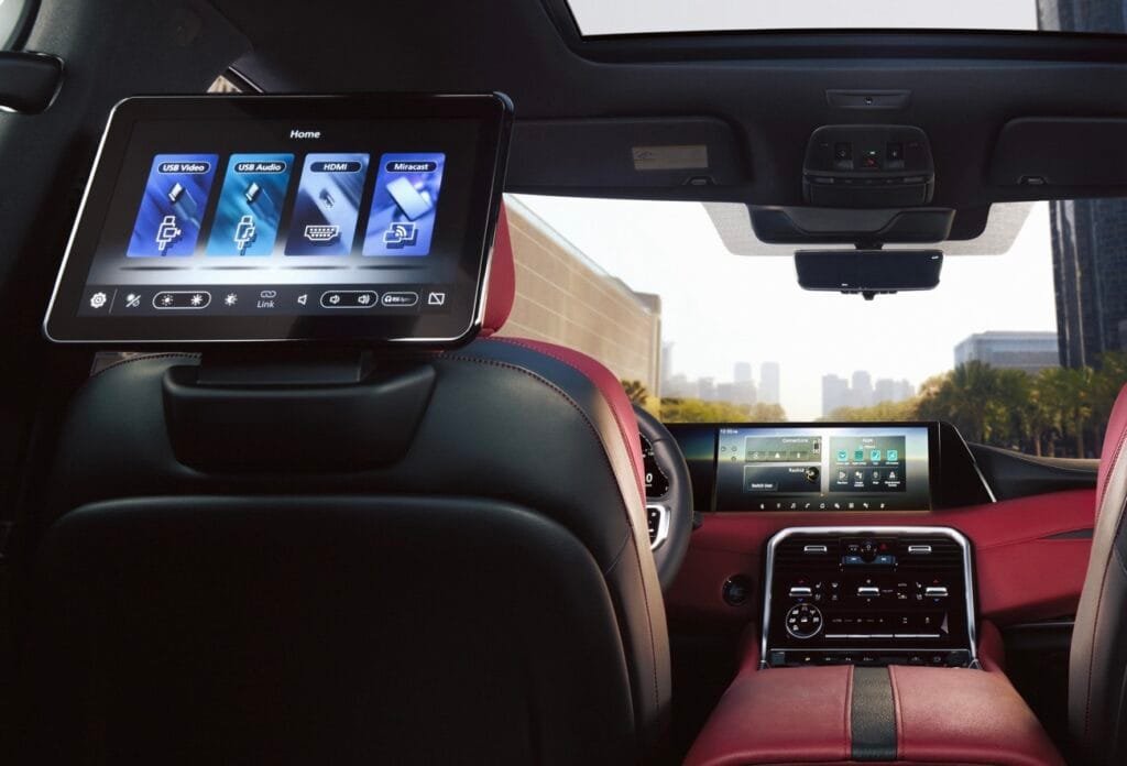 Interior y multimedia NISSAN Patrol 2025 | EUROPACOCHE