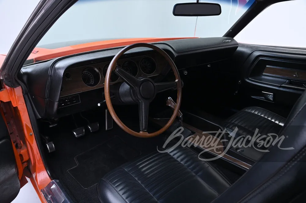 Interior Dodge Challenger R/T de 1970 | EUROPACOCHE 
