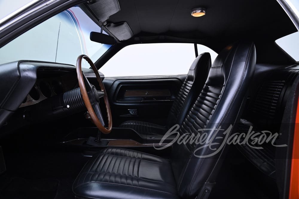 Interior asientos Dodge Challenger R/T de 1970 | EUROPACOCHE