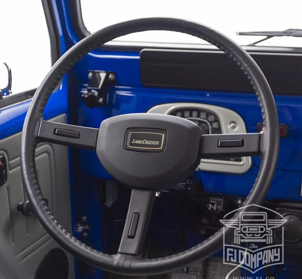 Volante original Toyota FJ40 de FJ Company | EUROPACOCHE