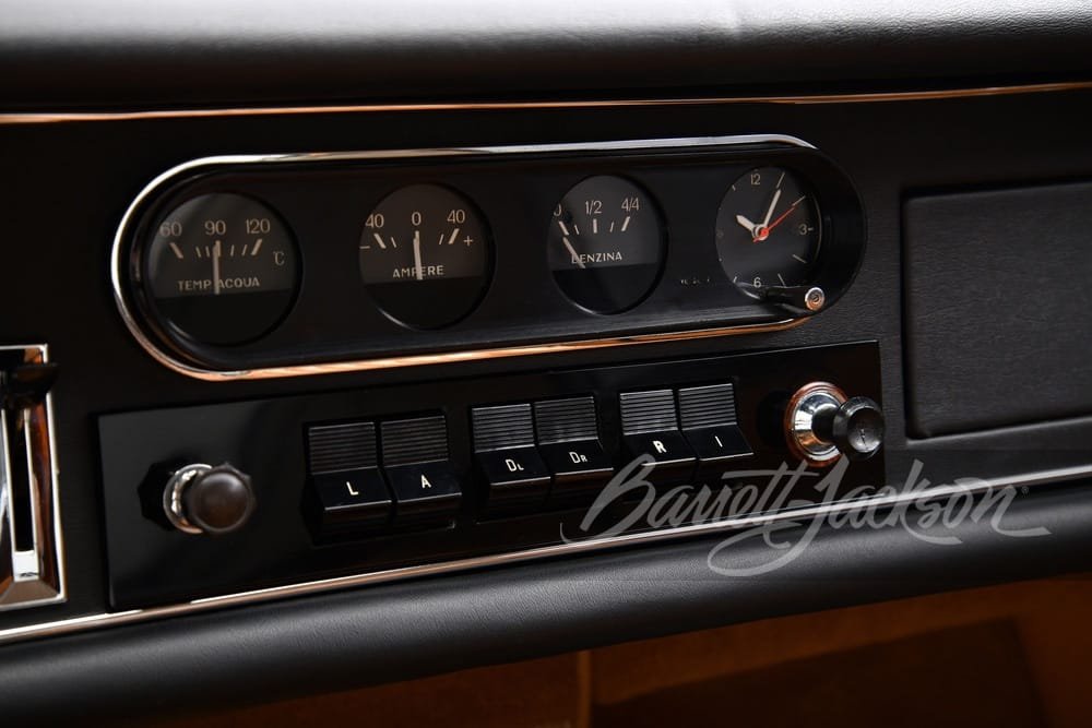 Salpicadero Ferrari 275 GTS/4 por Barrett Jackson | EUROPACOCHE