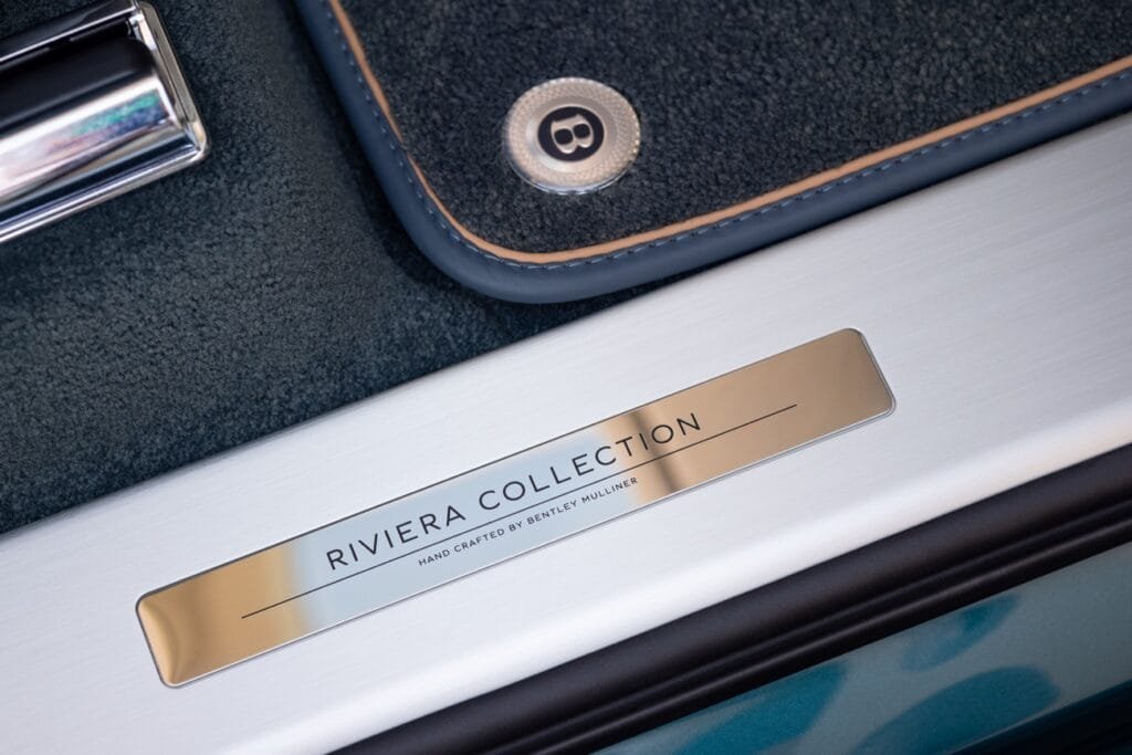 Emblema Bentayga EWB Azure Riviera Collection | EUROPACOCHE
