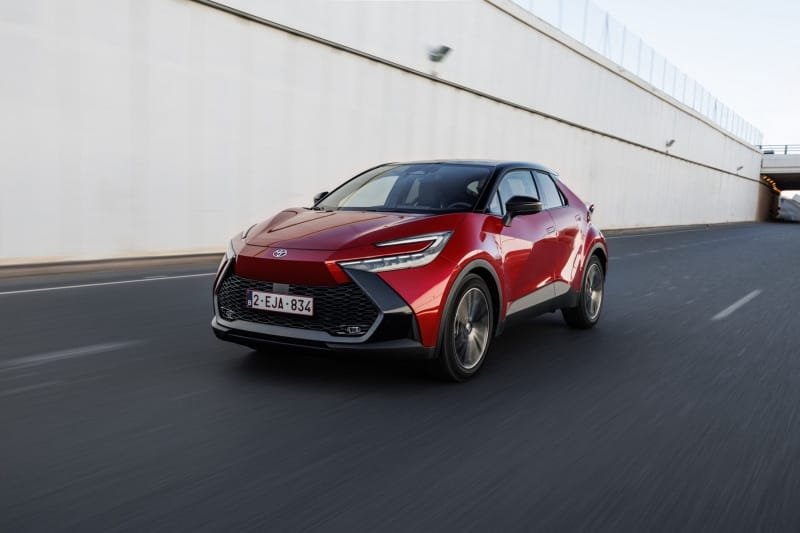 Nuevo Toyota C-HR Hybrid: Disponible desde 29.750 € y el GR SPORT Premiere Edition llega a España.