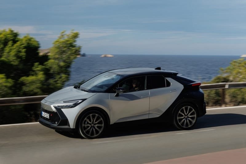 Precio y disponibilidad del Toyota C-HR Hybrid 2024 | EUROPACOCHE