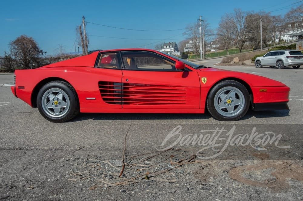 Exterior 2024 Ferrari Testarossa de 1988 | EUROPACOCHE