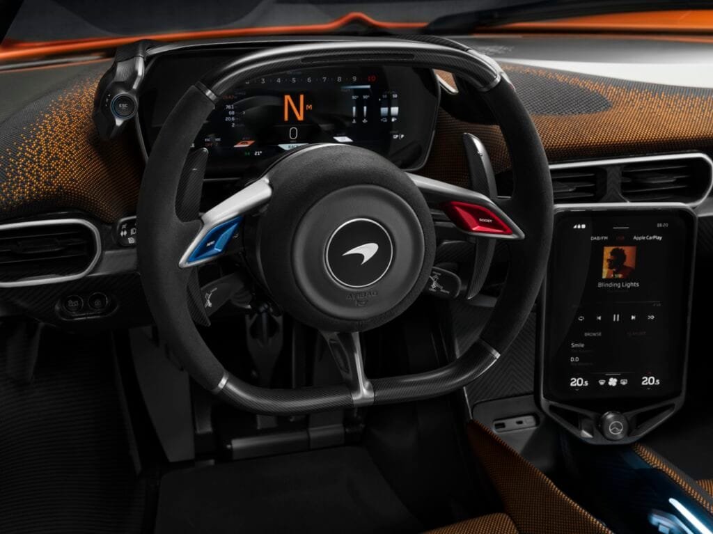 Volante interior McLaren W1 | EUROPACOCHE