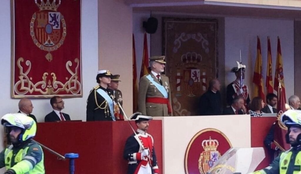 El desfile de 2024 en Madrid: Unidad y orgullo nacional en medio de las críticas | EUROPACOCHE
