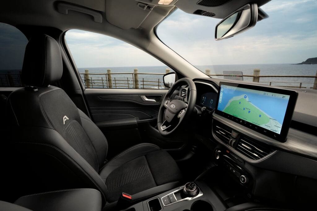 Ford Kuga 2024: Innovación en Diseño y Tecnología Híbrida | EUROPACOCHE