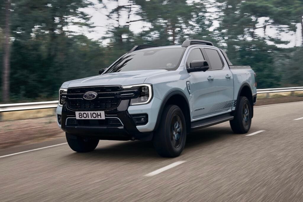 Lanzamiento oficial del nuevo Ford Ranger Híbrido Enchufable | EUROPACOCHE