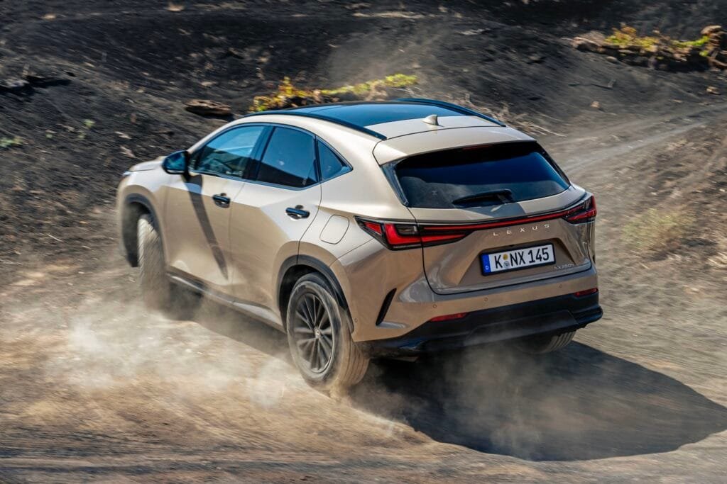 Estreno mundial del nuevo Lexus NX Overtrail | EUROPACOCHE