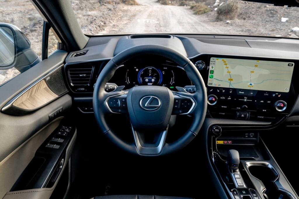 Salpicadero interior nuevo Lexus NX Overtrail | EUROPACOCHE