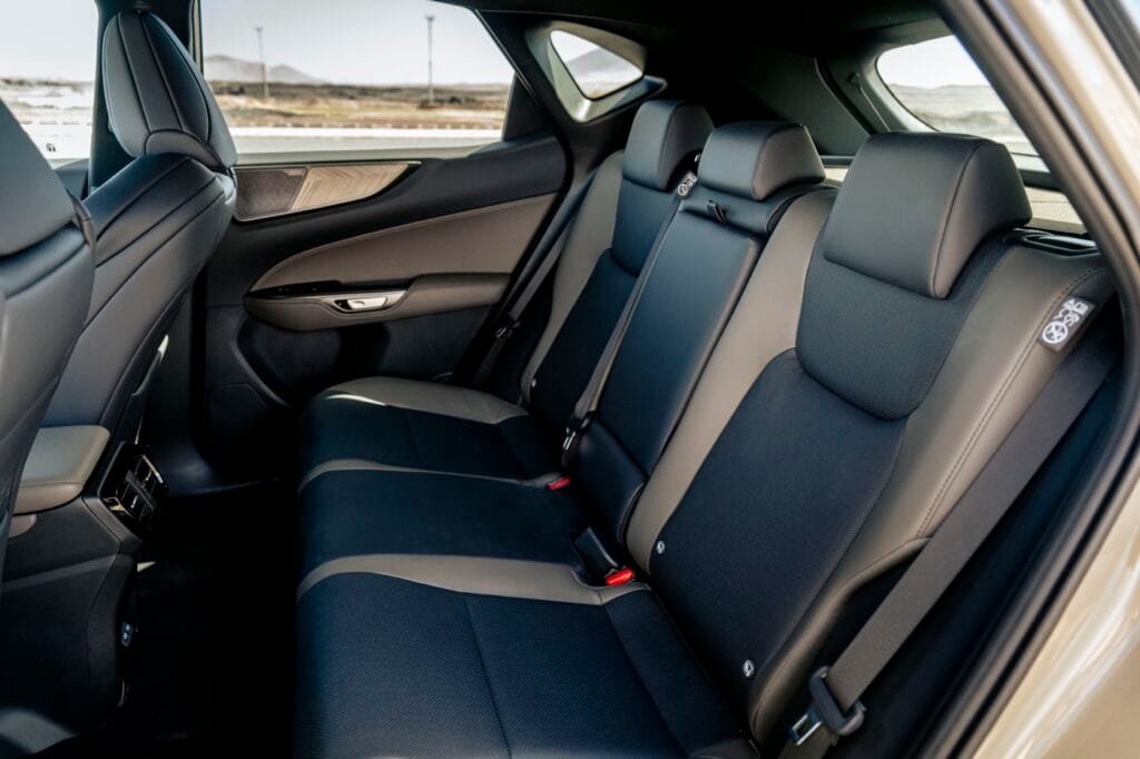 Asientos interior del nuevo Lexus NX Overtrail | EUROPACOCHE