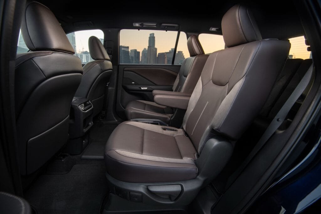 Asientos habitáculo Lexus TX 2025 | EUROPA COCHE