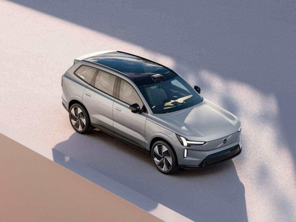 Lanzamiento y distribución Volvo EX90 | EUROPA COCHE