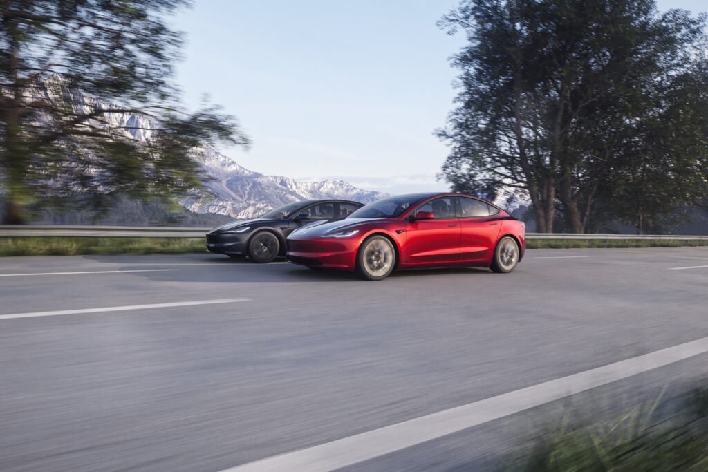Estreno mundial Tesla Model 3 2025 | EUROPA COCHE
