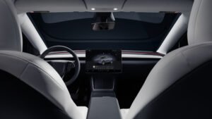 Interior habitáculo Tesla Model Y 2025 | EUROPA COCHE