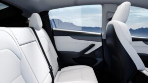 Asientos traseros Tesla Model Y 2025 | EUROPA COCHE