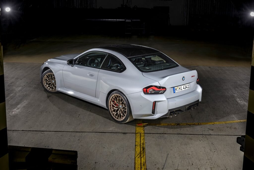 Sistema de escape deportivo del BMW M2 CS 2025 | EUROPA COCHE