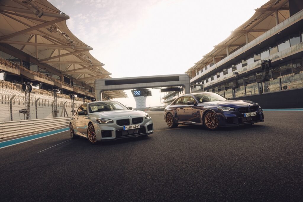 BMW M2 CS 2025 acelerando en circuito | EUROPA COCHE