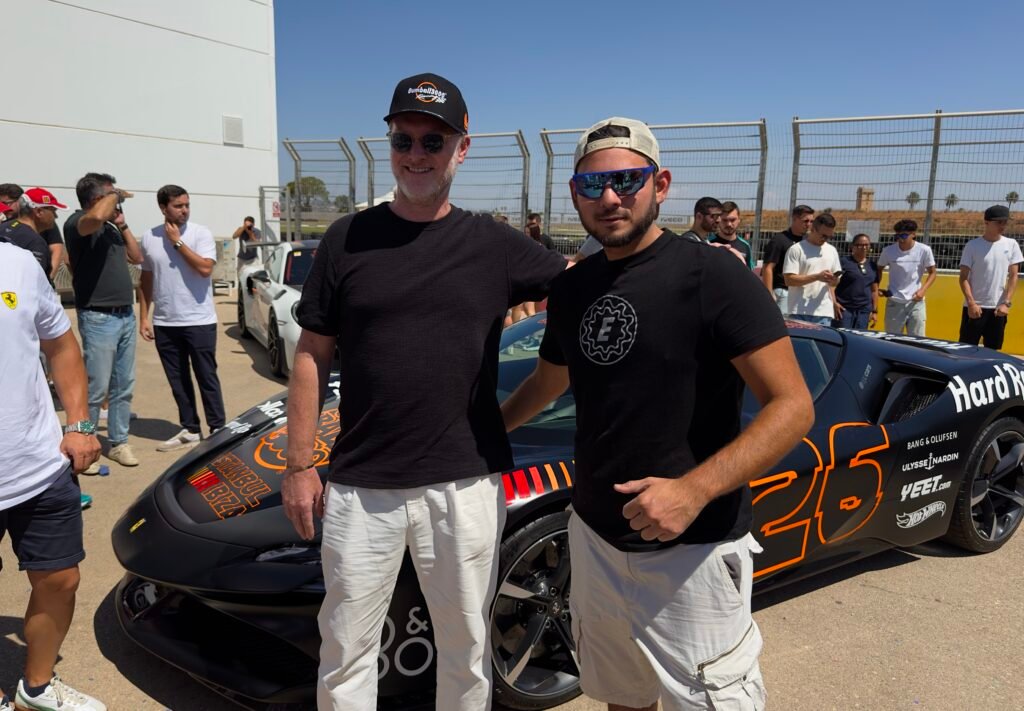 Maximillion Cooper: El Visionario Detrás de Gumball 3000 que Revolucionó la Cultura del Motor