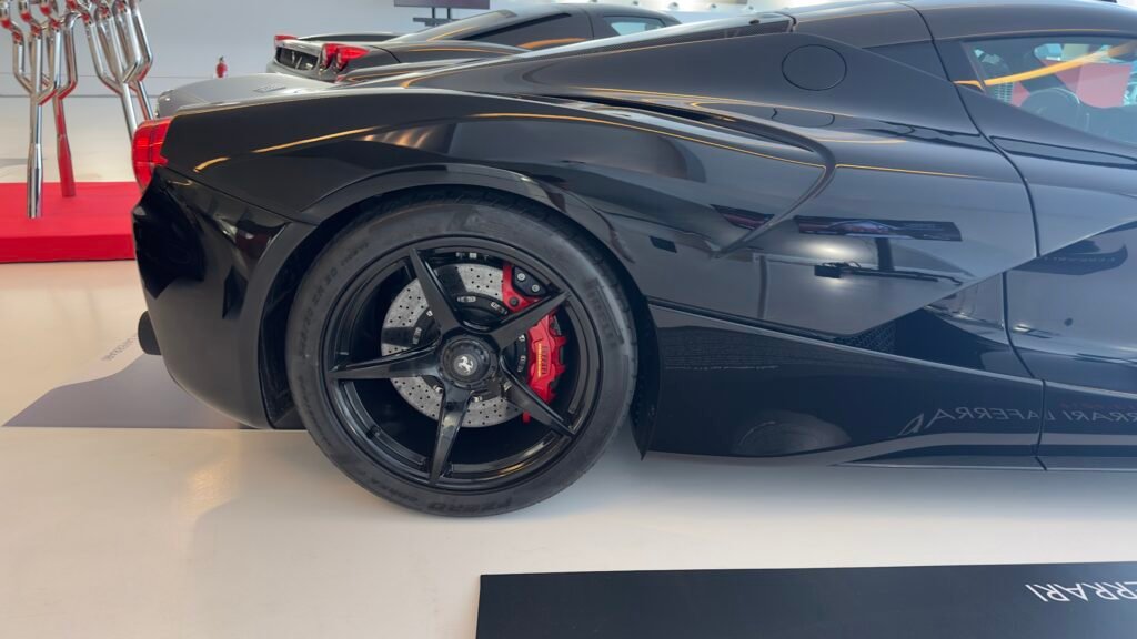 Neumáticos y llantas Monta neumáticos Pirelli P-Zero Corsa de alto rendimiento