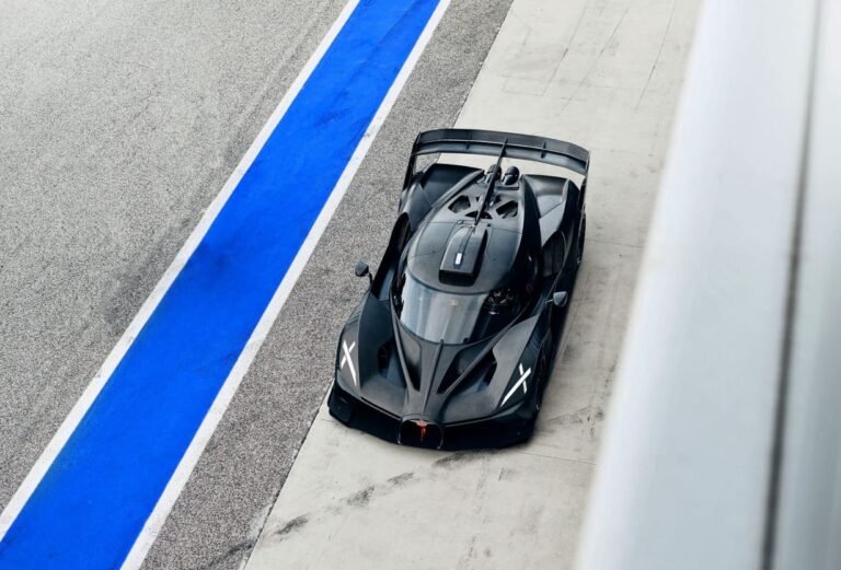 Bugatti rompe la barrera de la velocidad con el Bolide en 2024.