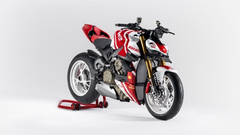 Ducati y Supreme® Crean la Streetfighter V4