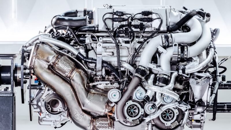 Motor W16 de 8.0 litros de Bugatti de 1500 CV.