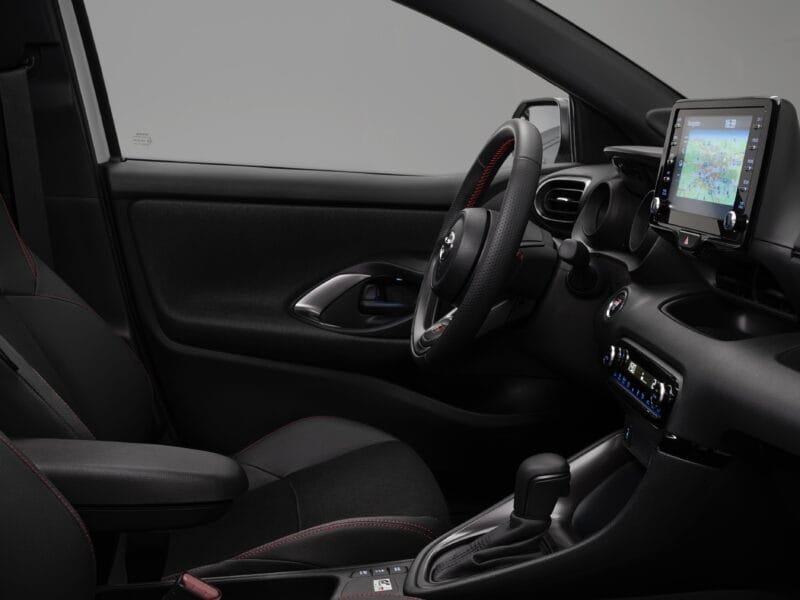 TOYOTA Yaris Style 5p.