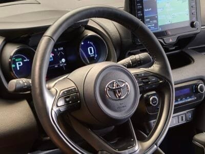 TOYOTA Yaris Style 5p.