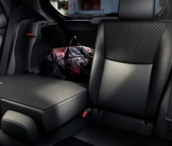 TOYOTA Yaris Style 5p.