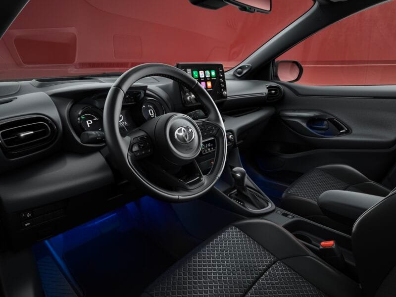 TOYOTA Yaris Style P. Premier Edition