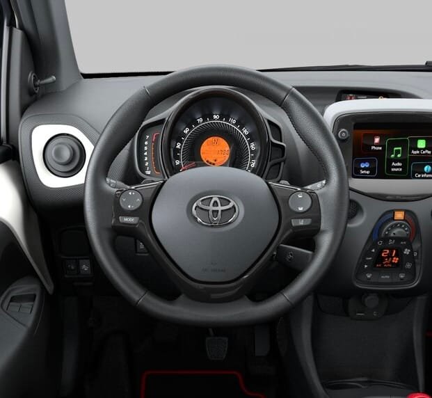 TOYOTA Aygo xplay 5p.