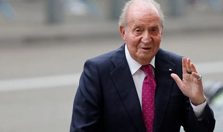 El Rey Emérito Juan Carlos I crea una fundación en Abu Dhabi para traspasar su herencia a sus hijas.