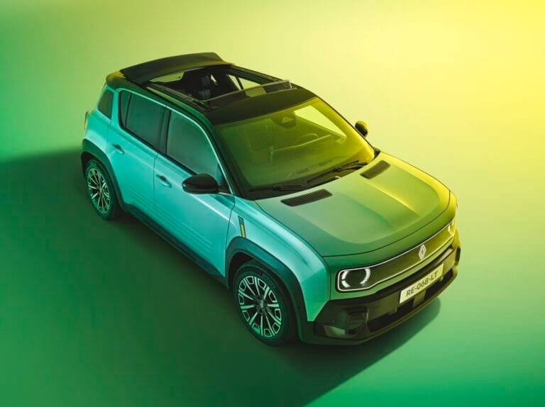 Precio y caracteristicas Renault 4 E-Tech 2025 | EUROPA COCHE