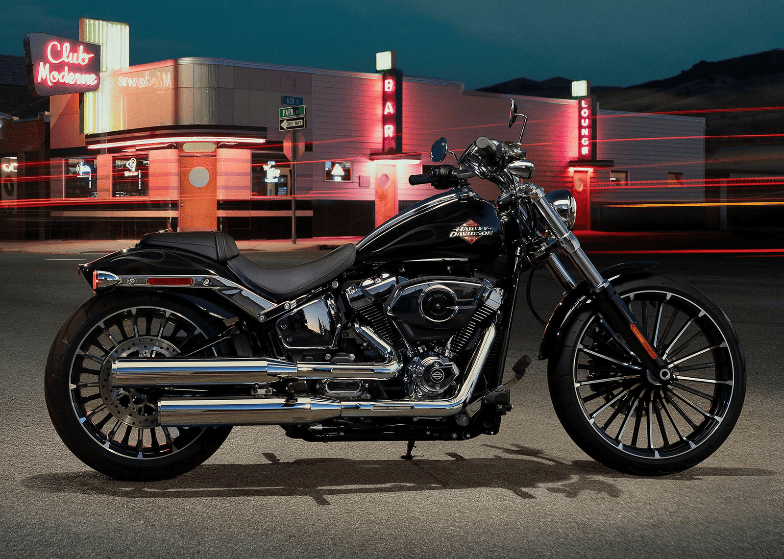 Harley-Davidson Breakout™ 2025: La Cruiser Definitiva con el Milwaukee-Eight® 117
